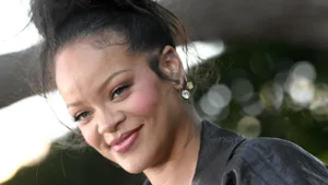 Rihanna – Biography, Age, Net Worth, Career & Personal Life 7 Rihanna